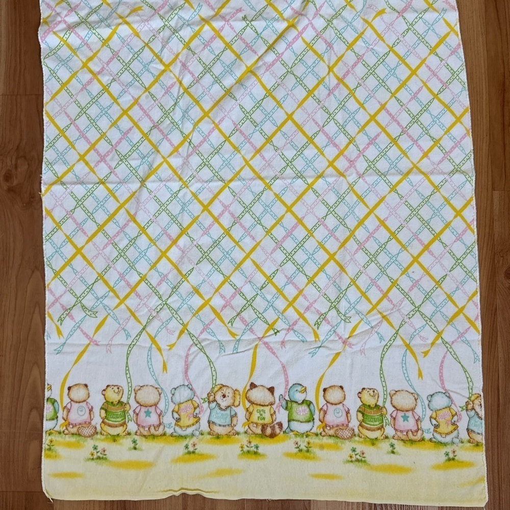 Vintage Dundee Shirt Tales Cotton Flannel Baby Receiving Blanket 25”x39” - Picture 3 of 11